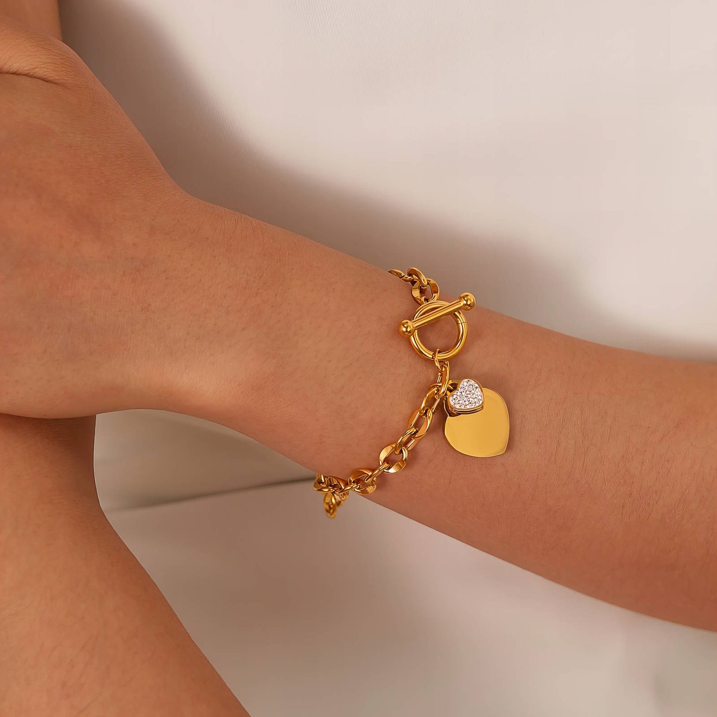 Daisy Flower Necklace & Heart Charm Bracelet Set – Gold Plated